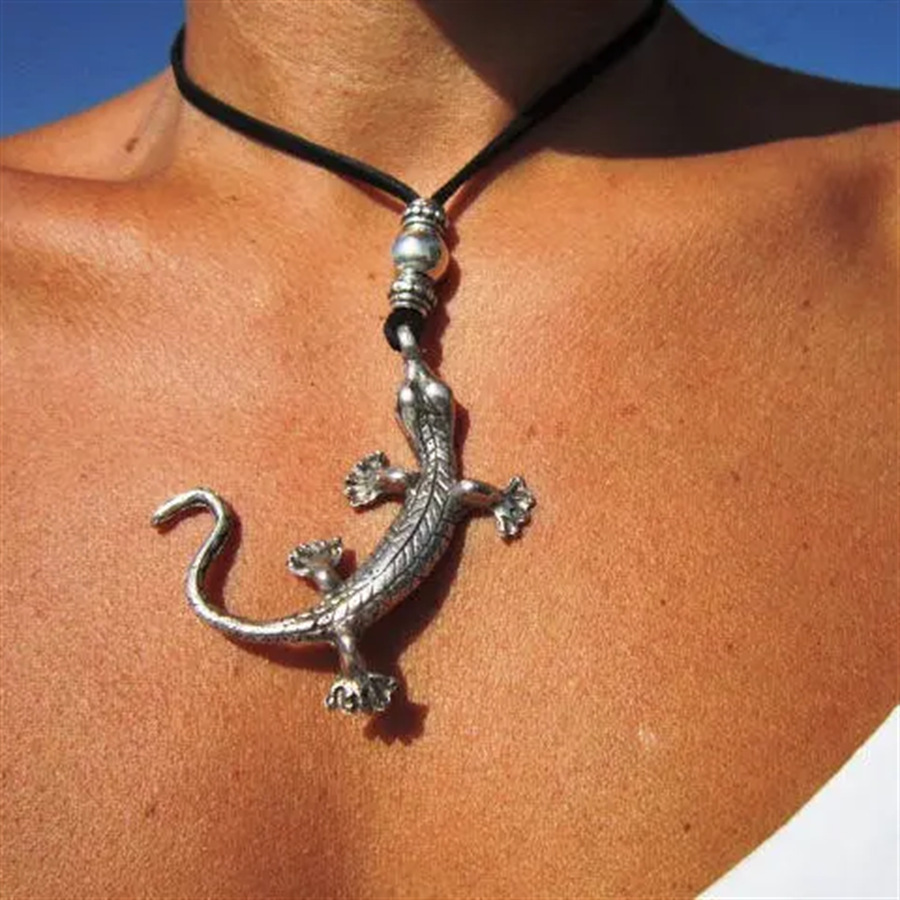 lizard necklace  Pendant Neckl - Mens Fashion Store recension och pris